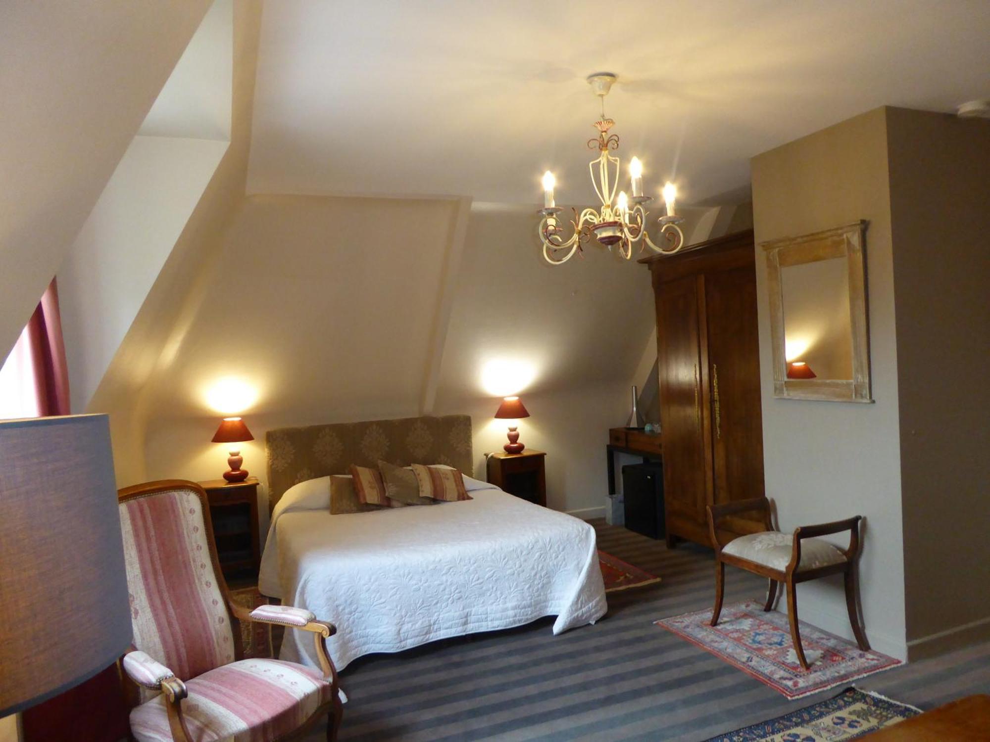 Le Clos Du Pont Martin Bed & Breakfast